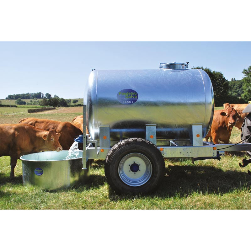 Straßenreifen 385/65 R22,5 - 8 Löcher