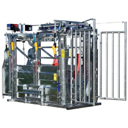 Fang- und Behandlungsstand LFM - 4 Seitentüren - Feste Seiten - Seitliche Panels