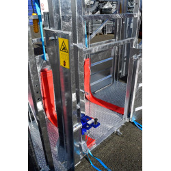 Fang- und Behandlungsstand LFM - 4 Seitentüren - Feste Seiten - Seitliche Panels