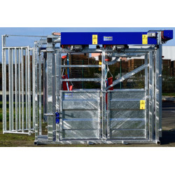 Fang- und Behandlungsstand LFM - 4 Seitentüren - Feste Seiten - Seitliche Panels