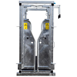 Fang- und Behandlungsstand LVM - 4 Seitentüren - Breitenverstellbare Seiten - Seitenwände mit Türen