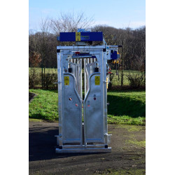 Fang- und Behandlungsstand LVM - 4 Seitentüren - Breitenverstellbare Seiten - Seitenwände mit Türen