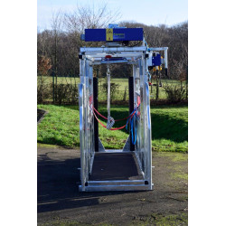 Fang- und Behandlungsstand LVM - 4 Seitentüren - Breitenverstellbare Seiten - Seitenwände mit Türen