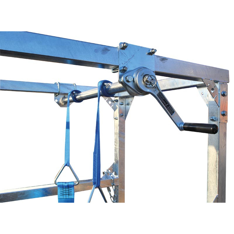 Fahrbarer Klauenpflegestand am Selbstfangfressgitter Fahrbarer Klauenpflegestand am Selbstfangfressgitter