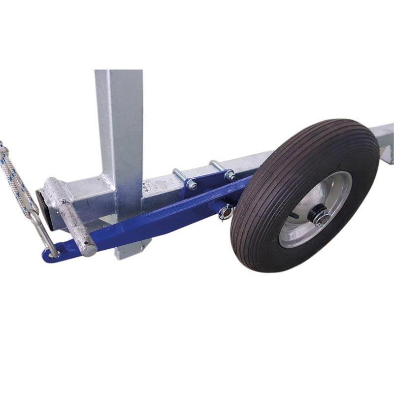 Fahrbarer Klauenpflegestand am Selbstfangfressgitter Fahrbarer Klauenpflegestand am Selbstfangfressgitter