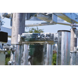 Handbetätigter PCCA-Halsfangrahmen, selbstsperrend Handbetätigter PCCA-Halsfangrahmen, selbstsperrend