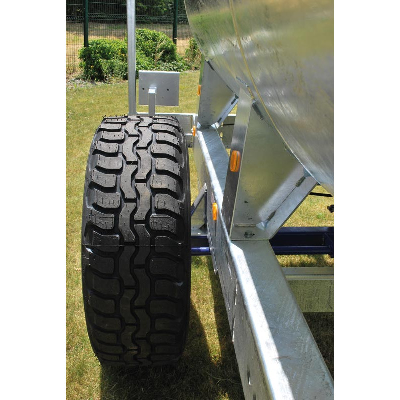 Wasserfässer auf Fahrgestell 6200 L