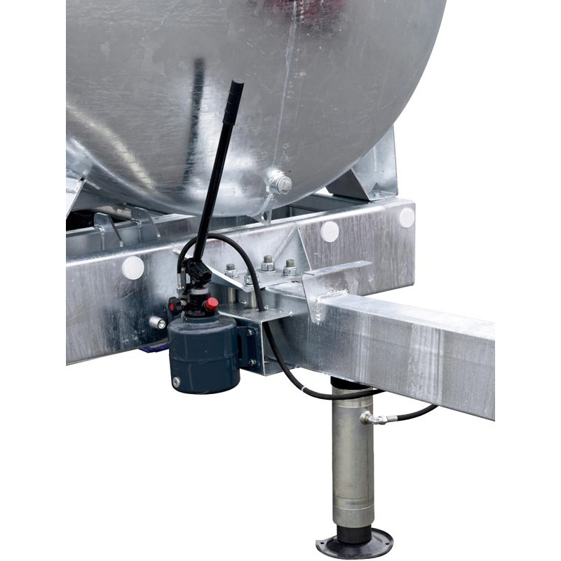 Wasserfässer auf Fahrgestell 8000 L