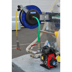 Wassertankwagen 2000 Liter Grünflächen - Straßen 90km/h - PTC 3,5 T Wassertankwagen 2000 Liter Grünflächen - Straßen 90km/h - PTC 3,5 T