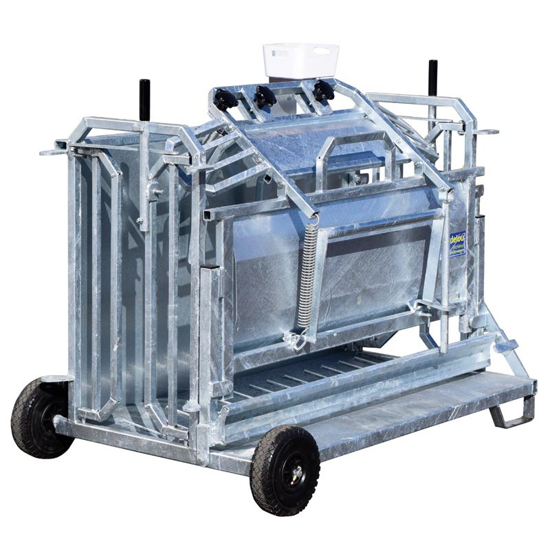 Fahrbare Behandlungswendebox für Schafe