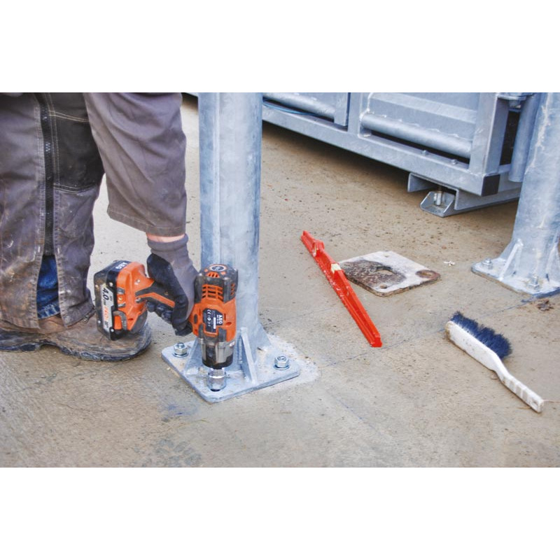 Ø 102 mm Pfosten ohne Befestigungen zum Aufdübeln - H. 1,68 m - Wandstärke 4 mm