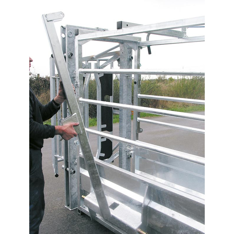Behandlungsstand LFM - Feste Seiten - Verblechte seitliche Panels mit aufklappbarem Oberteil Behandlungsstand LFM - Feste Seiten - Verblechte seitliche Panels mit aufklappbarem Oberteil