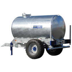 Monoblock-Wasserfässer auf Fahrgestell 5200 L