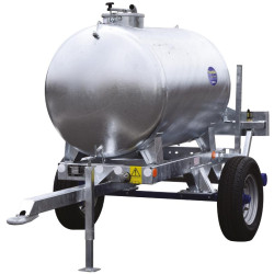 Wasserfässer auf Fahrgestell 1100 L Wasserfässer auf Fahrgestell 1100 L