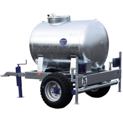 Wasserfässer auf Fahrgestell 1500 L Wasserfässer auf Fahrgestell 1500 L