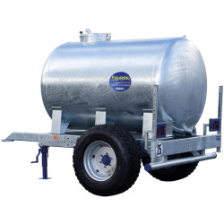 Wasserfässer auf Fahrgestell 4400 L Wasserfässer auf Fahrgestell 4400 L