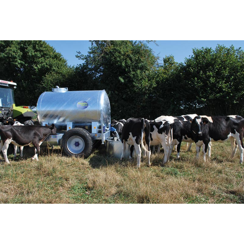Wasserfässer auf Fahrgestell 4400 L Wasserfässer auf Fahrgestell 4400 L