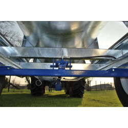 Wasserfässer auf Fahrgestell 6200 L